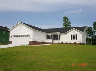 108 Briarcreek Ln, Jacksonville, NC 28540