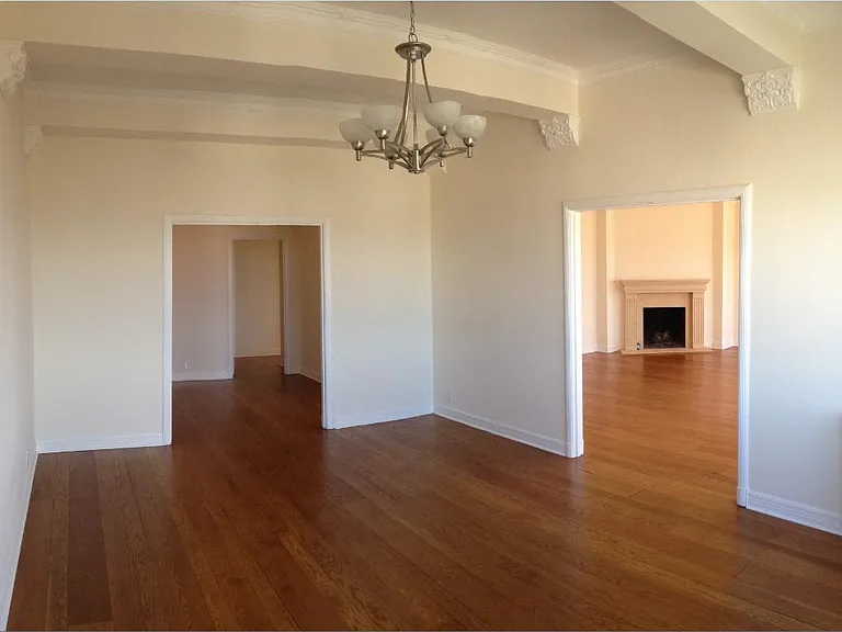 1890 Broadway Street — Photo 48