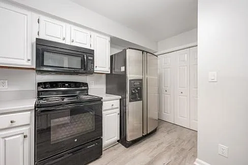5828 Harris Grove Ln — Photo 10