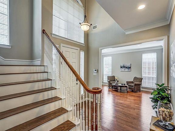 4th image of 8012 Ashby Ct