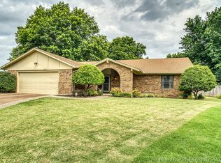 8521 E 77th Pl, Tulsa, OK 74133