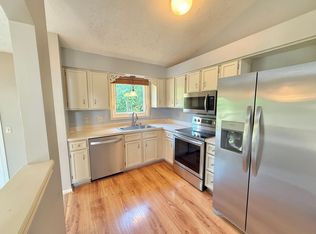 3349 Evergreen Cir, Walworth, NY 14568