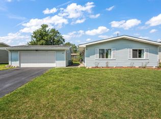 413 Saginaw Dr, Valparaiso, IN 46385