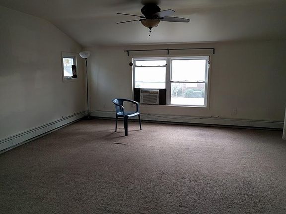 4th image of 238 Ohio St