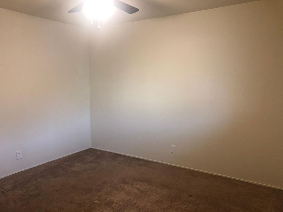 1st image of 220 Belmont Ave APT 2