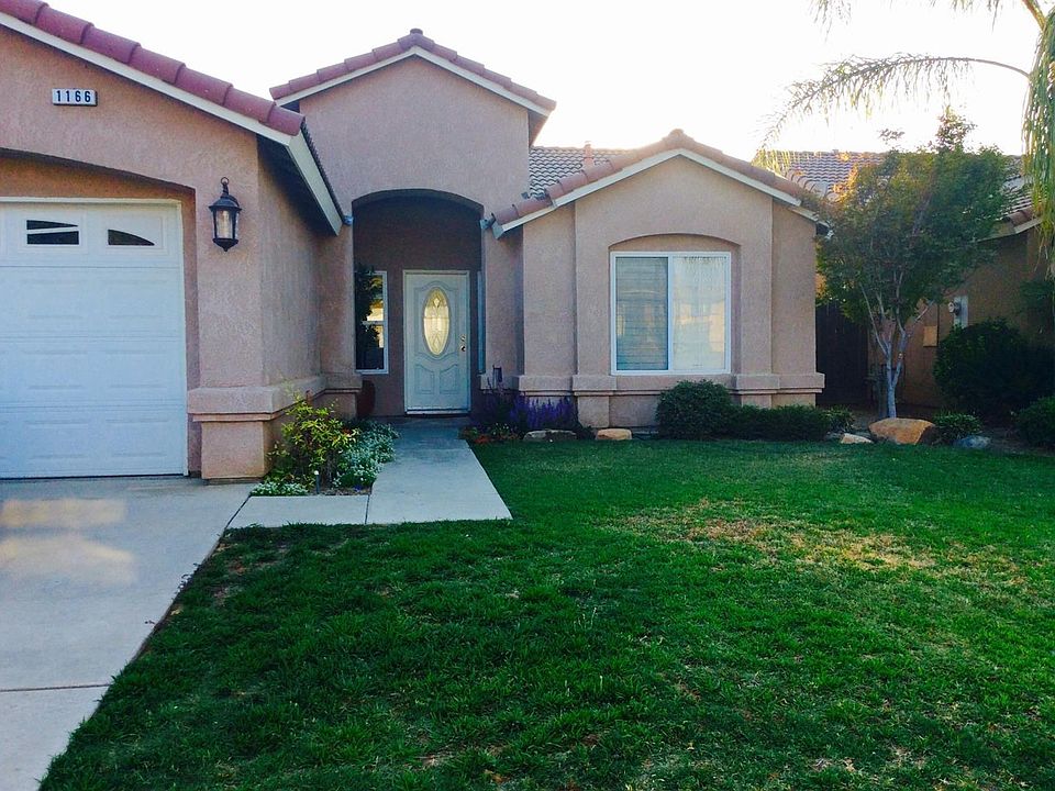 1st image of 1166 Cardinal Ln