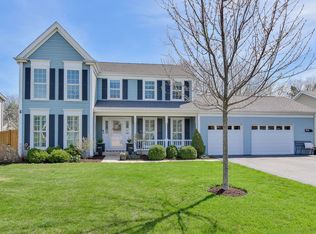 1931 Cromwell Dr, Wheaton, IL 60189