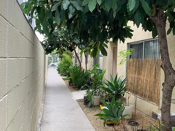 4th image of 3746 Vinton Ave #9B