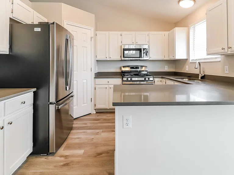 5831 S Clear Vista Dr — Photo 8