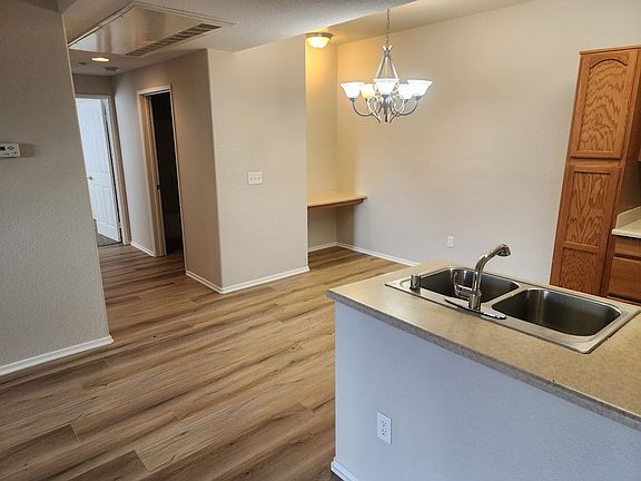 4th image of 41410 Juniper St Unit 924