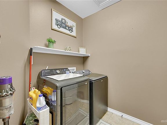 4th image of 2812 N 45th St