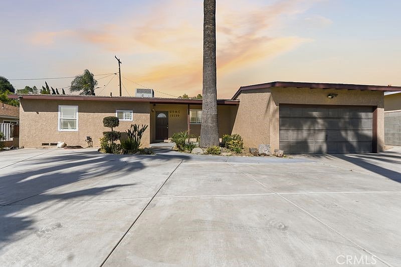 1st image of 16139 Blue Lagoon St