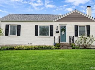 9208 Southview Ln, Saint Louis, MO