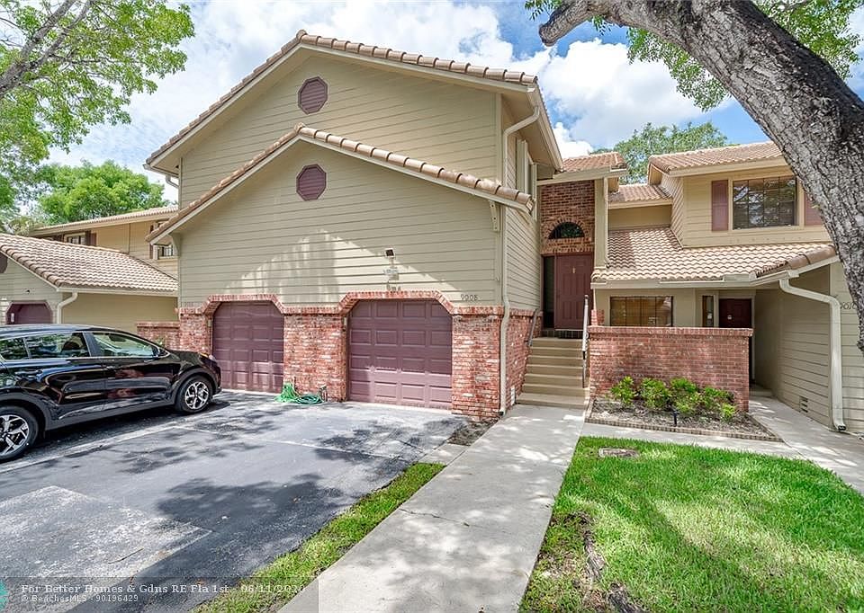 1st image of 9008 Vineyard Lake Dr #9008