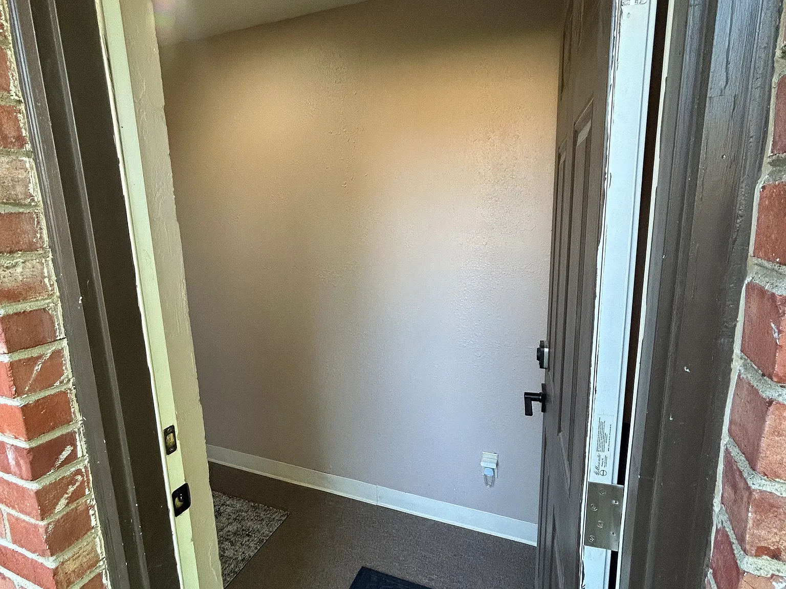 466 S 79th East Ave — Photo 2