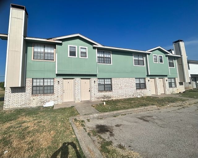 1st image of 1109 E Side Dr #A