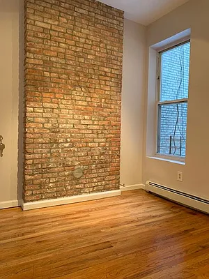 Rented by The Brokerage Group LLC | media 25