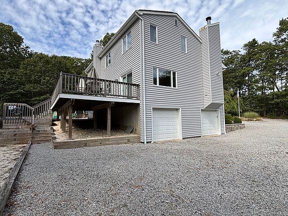 3rd image of 27 Newtown Ct