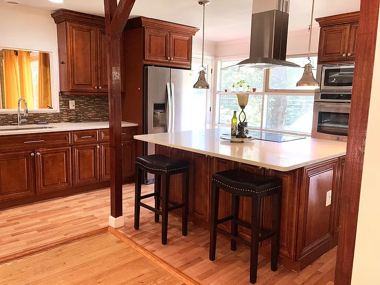 70 Clay Hill Rd — Photo 6