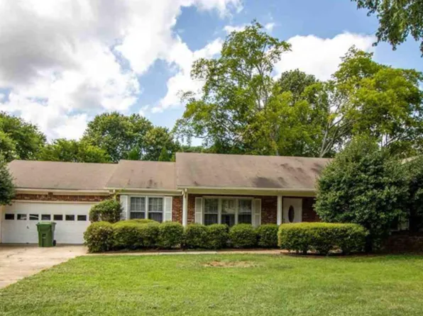 9008 Cannstatt Dr SE, Huntsville, AL 35802