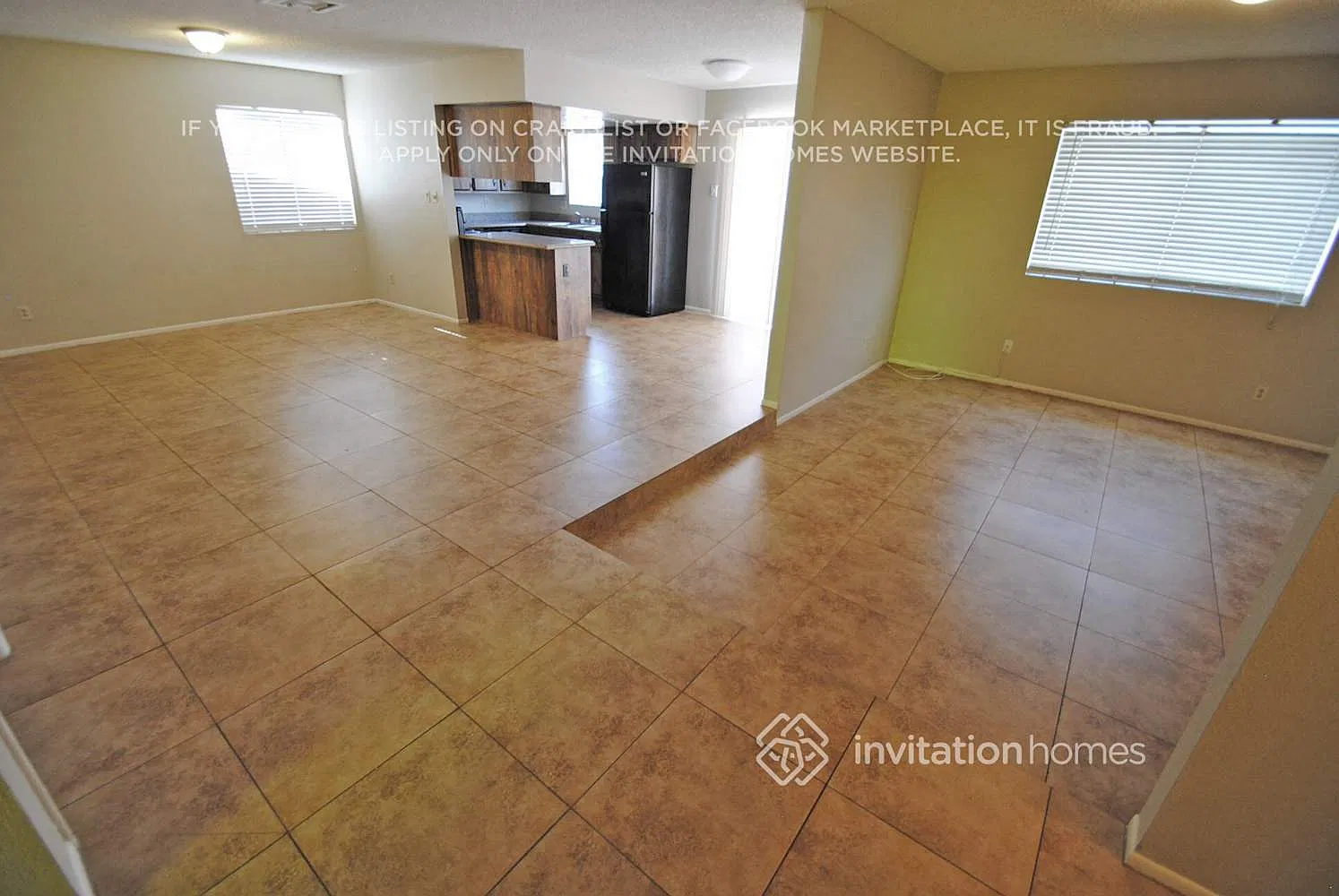 10340 W Calle de Plata Phoenix, AZ 85037 — Photo 2