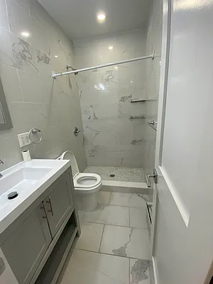 Rented by Hudson Exclusive | media 21