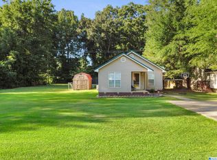 1008 W Walnut St, Sylacauga, AL 35150