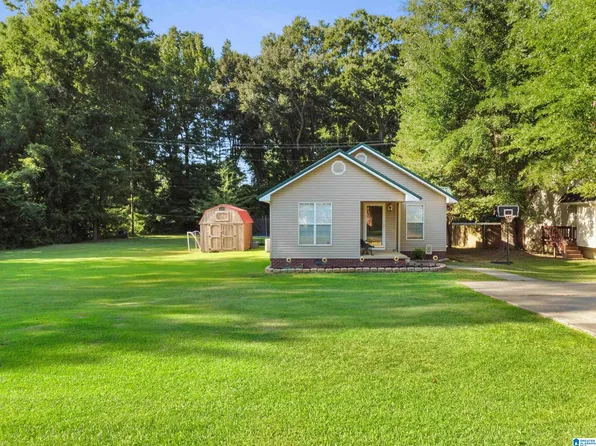 1008 W Walnut St, Sylacauga, AL 35150