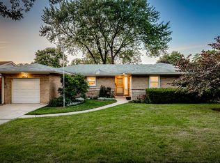 206 E Lahon St, Park Ridge, IL 60068