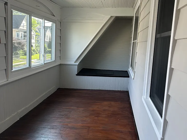 164 Barker St — Photo 14