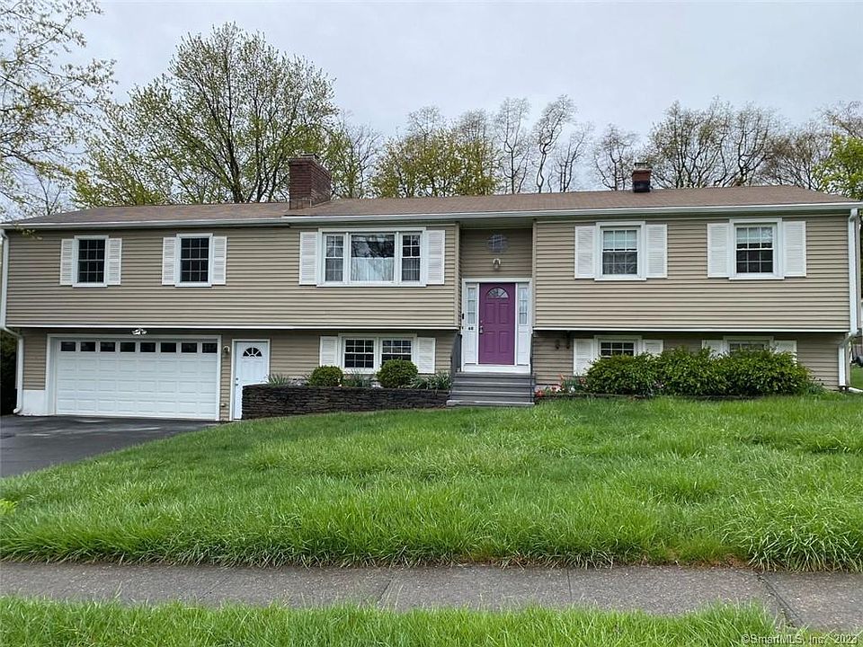1st image of 60 Sassacus Dr