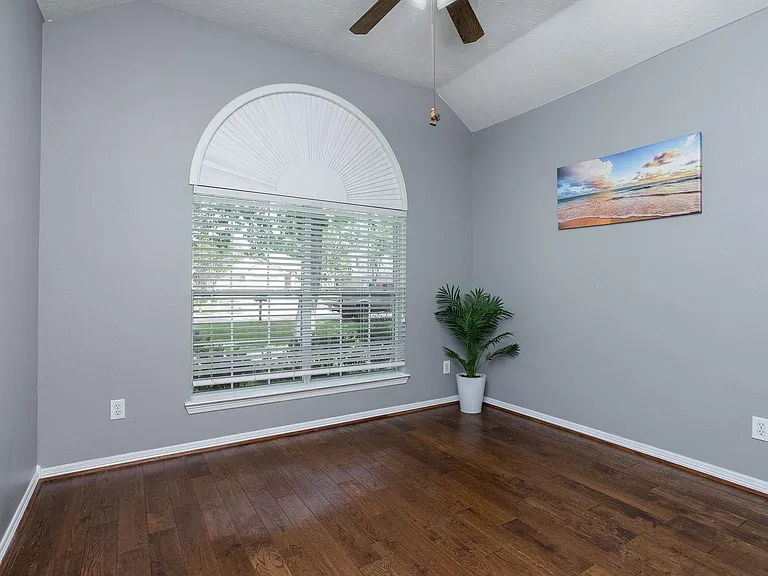 28610 Hidden Cove Dr — Photo 12