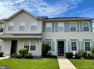 4 Foxglove Dr, Riverside, NJ 08075