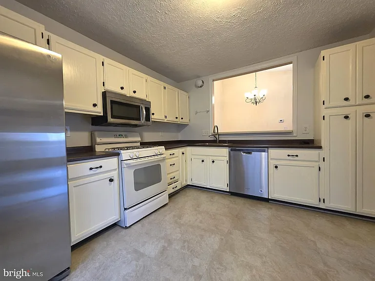 58 Windbrooke Cir #58 — Photo 8