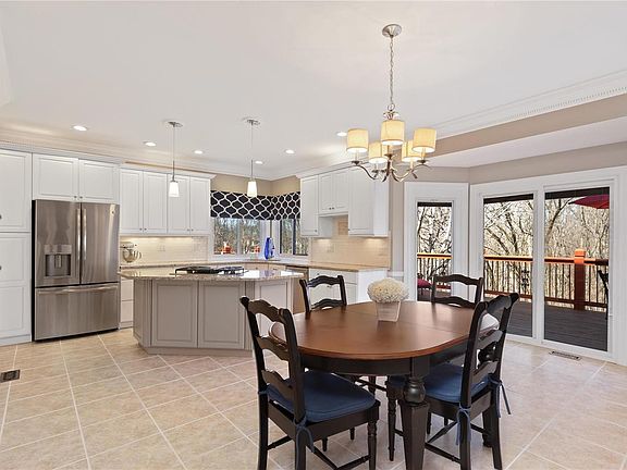 Updated Kitchen and breakfast area