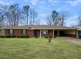 866 Windsor Rd, Grenada, MS 38901