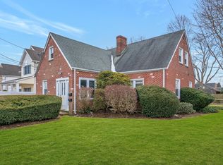 47 Roosevelt Ave, Syosset, NY 11791