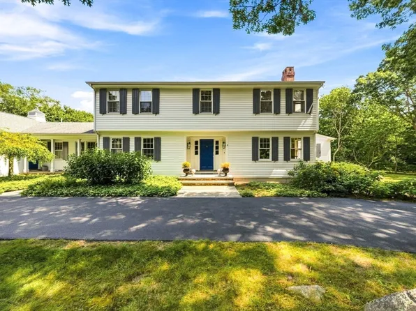 8 W Rockland Farm, Dartmouth, MA 02748