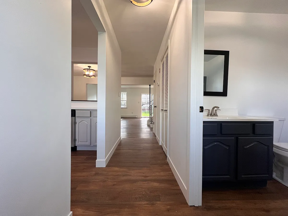 Building Photo - 524 Saracino Dr