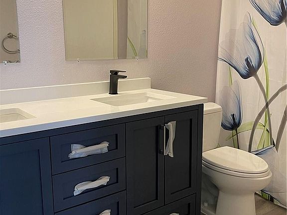 5th image of 21784 Laurelrim Dr Unit A