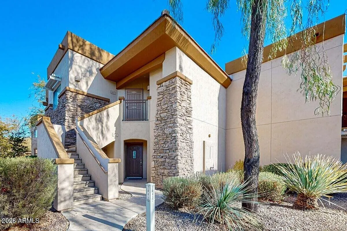 2 bed, 1.5 bath, 1119 sqft, $2,800 — Photo 1