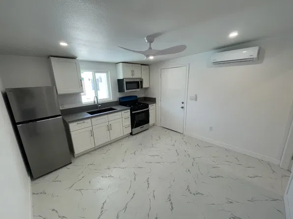 508 Desert View Dr #6, Palm Springs, CA 92264