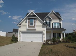 183 Tun Tavern Dr, Cameron, NC 28326