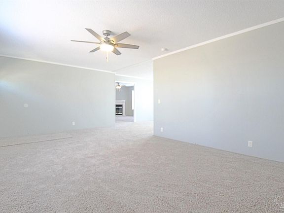 4th image of 909 Brookhills Dr
