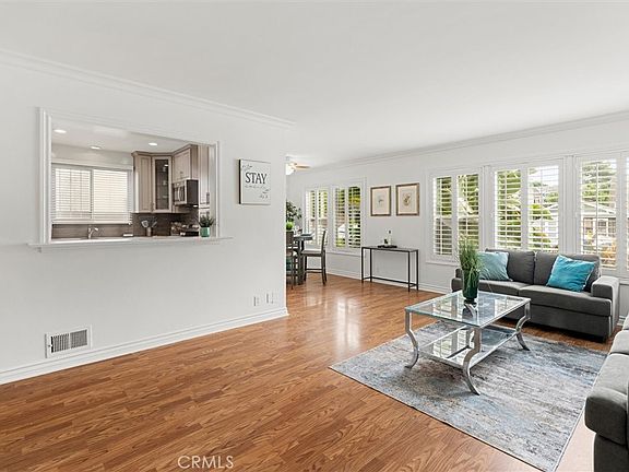 4th image of 2027 E Appleton St Unit 7