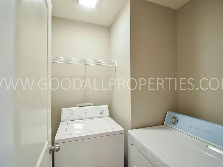 1140 Keystone Ln — Photo 13