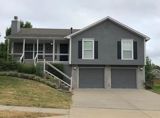 4400 NE 102nd St, Kansas City, MO 64156