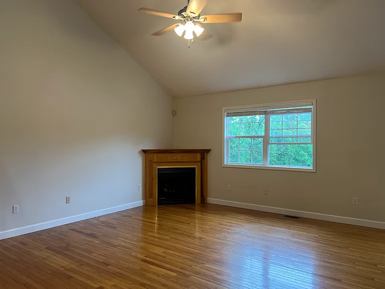 109 Estate Ln — Photo 22