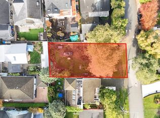 12220 Gilley St, Surrey, BC V4A3C8