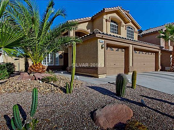 2nd image of 2208 Crestline Falls Pl